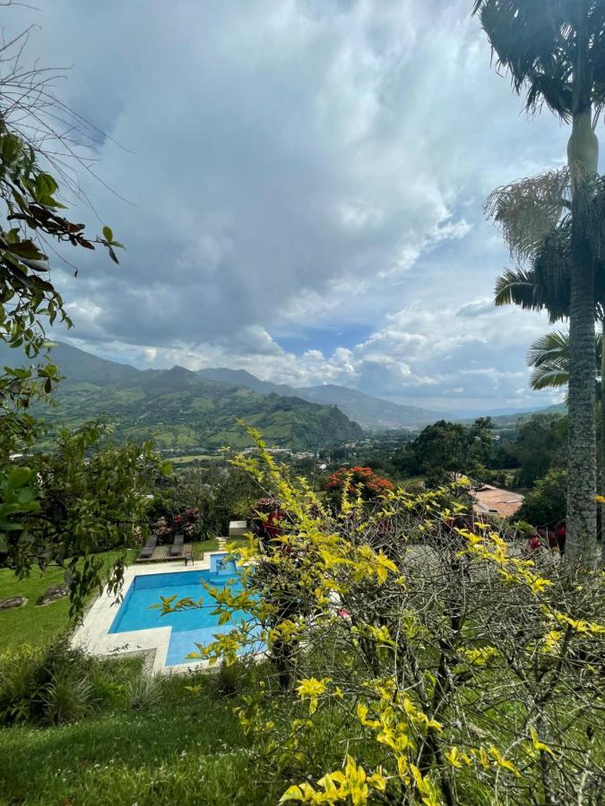 Finca Hotel Tierra Verde 希拉多塔 外观 照片